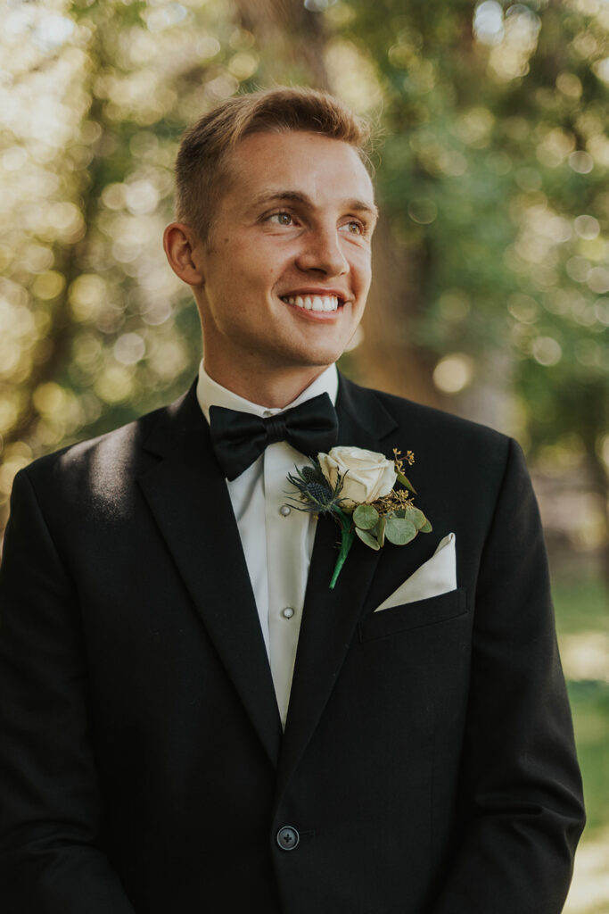 outdoor groom portrait