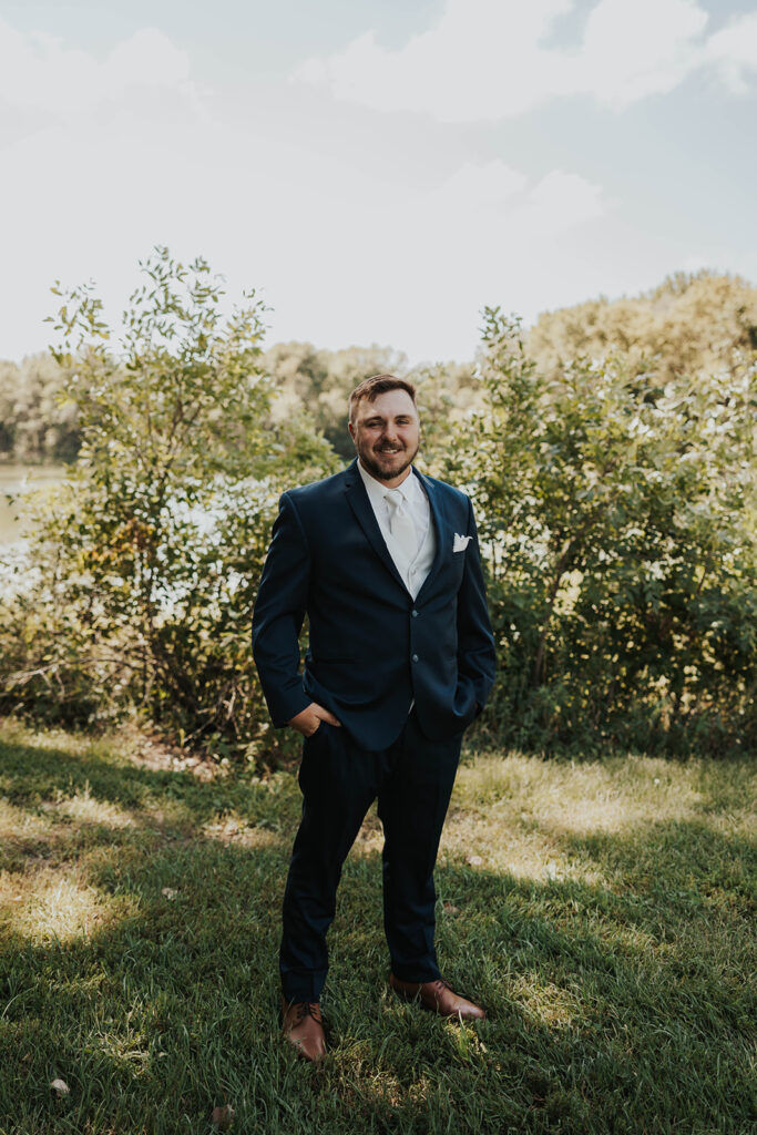 outdoor groom portrait