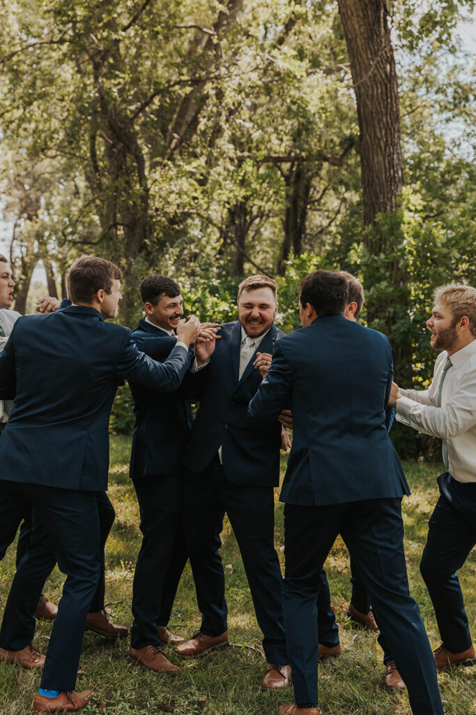 groom and groomsmen