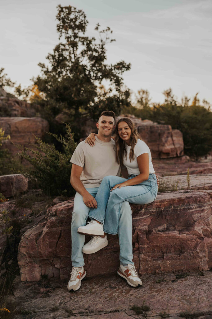 candid, playful and romantic couple at the Blue Mounds State Park