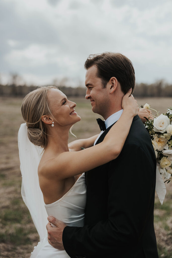 outdoor wedding portraits at the Fish Creek Provincial Park