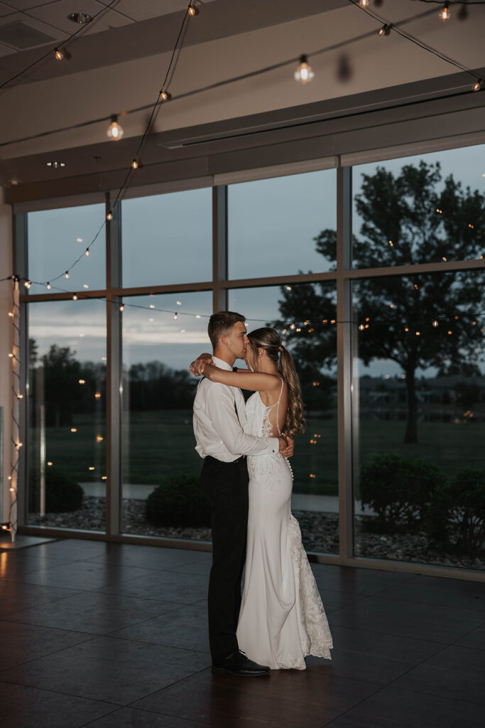 bride and groom first dance