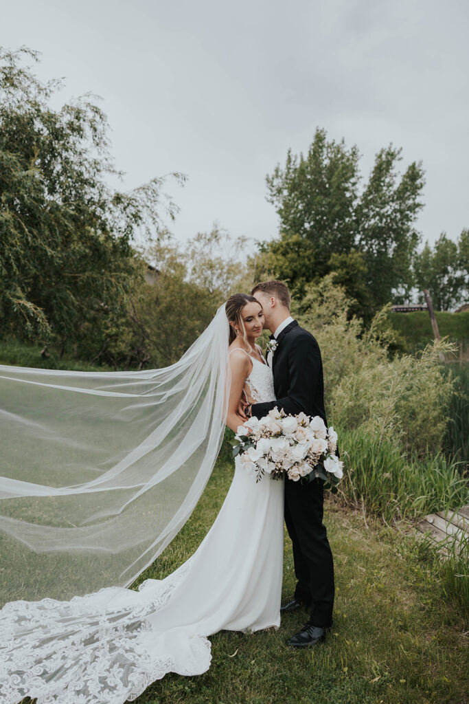 romantic documentary style wedding photos outdoors