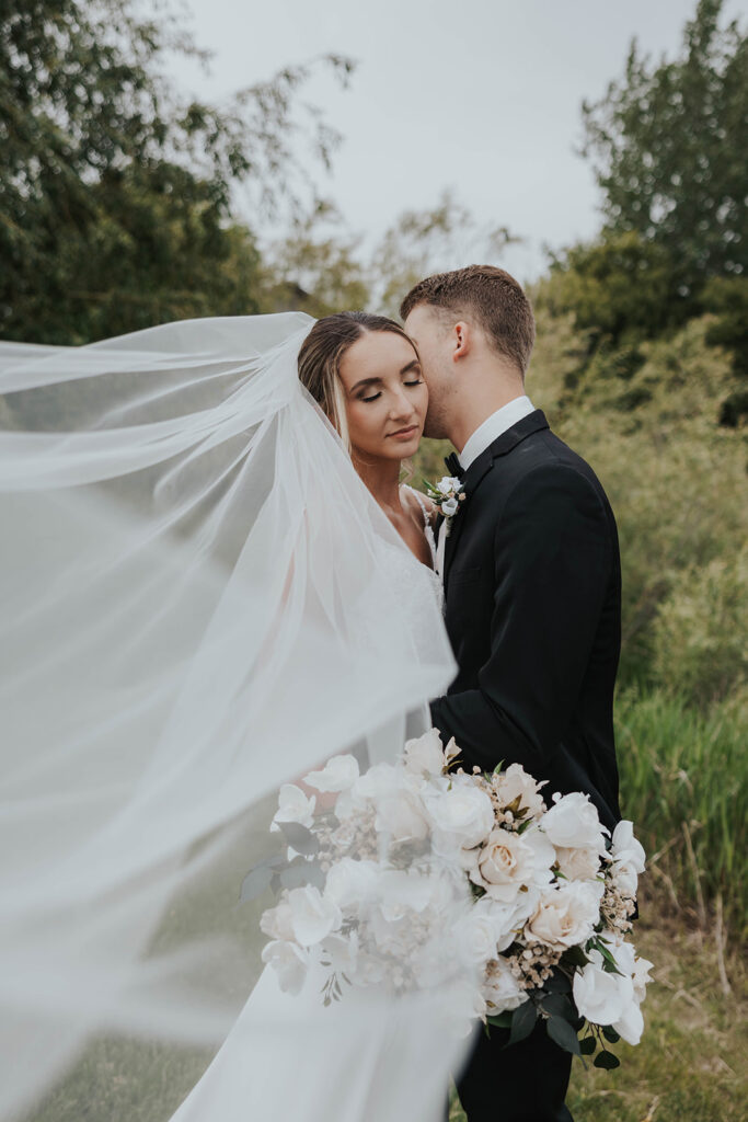 romantic documentary style wedding photos outdoors