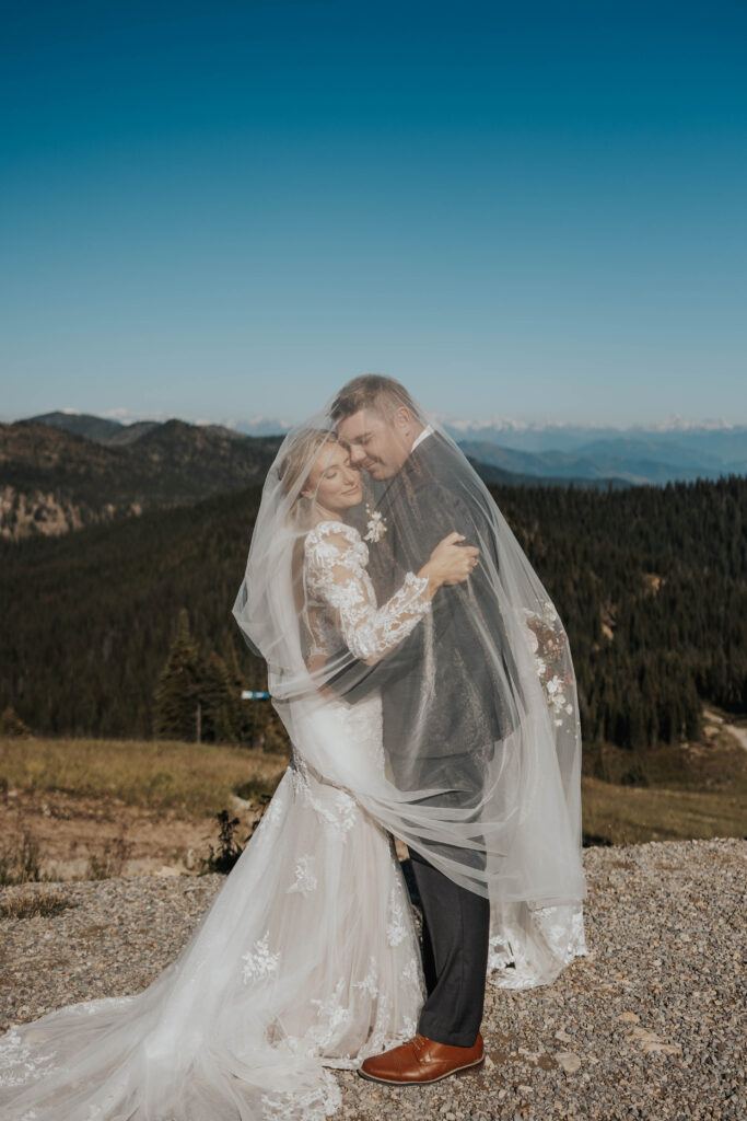 Veil covering a couple at Whitefish Mountain Resort