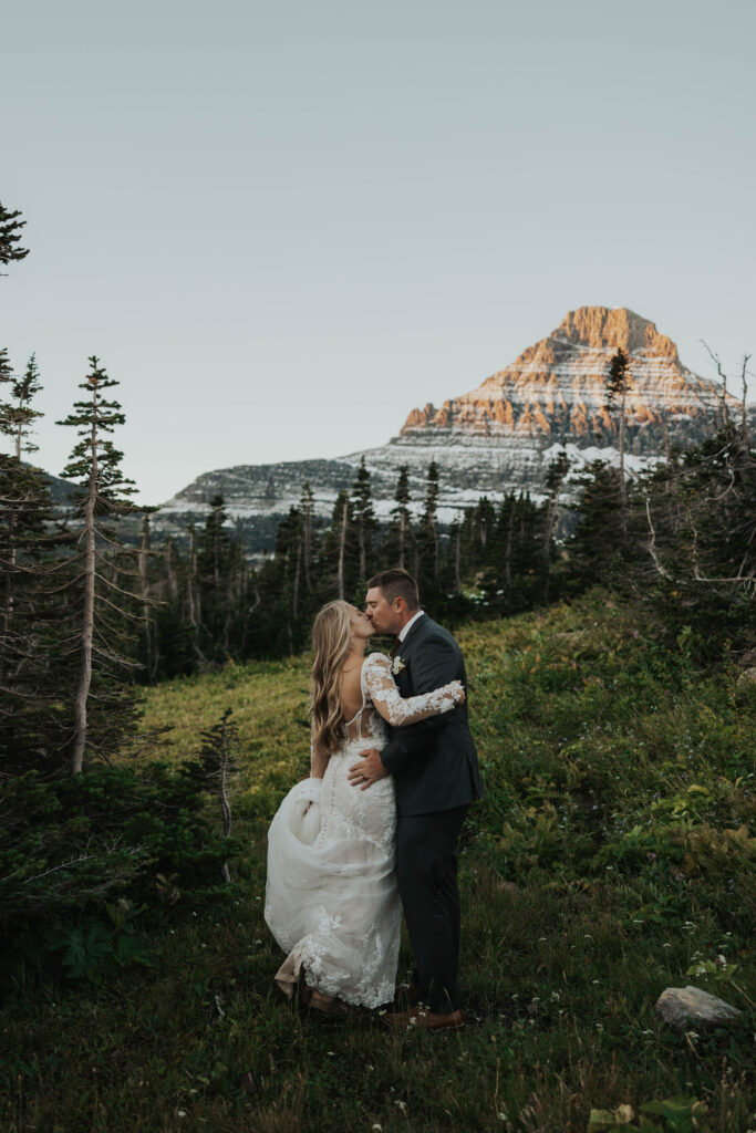 Elegant wedding photos in Glacier National Park