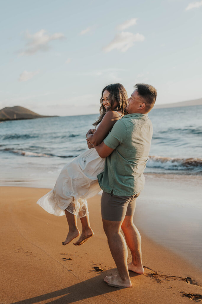 Couple having fun on Po'olenalena Beach.