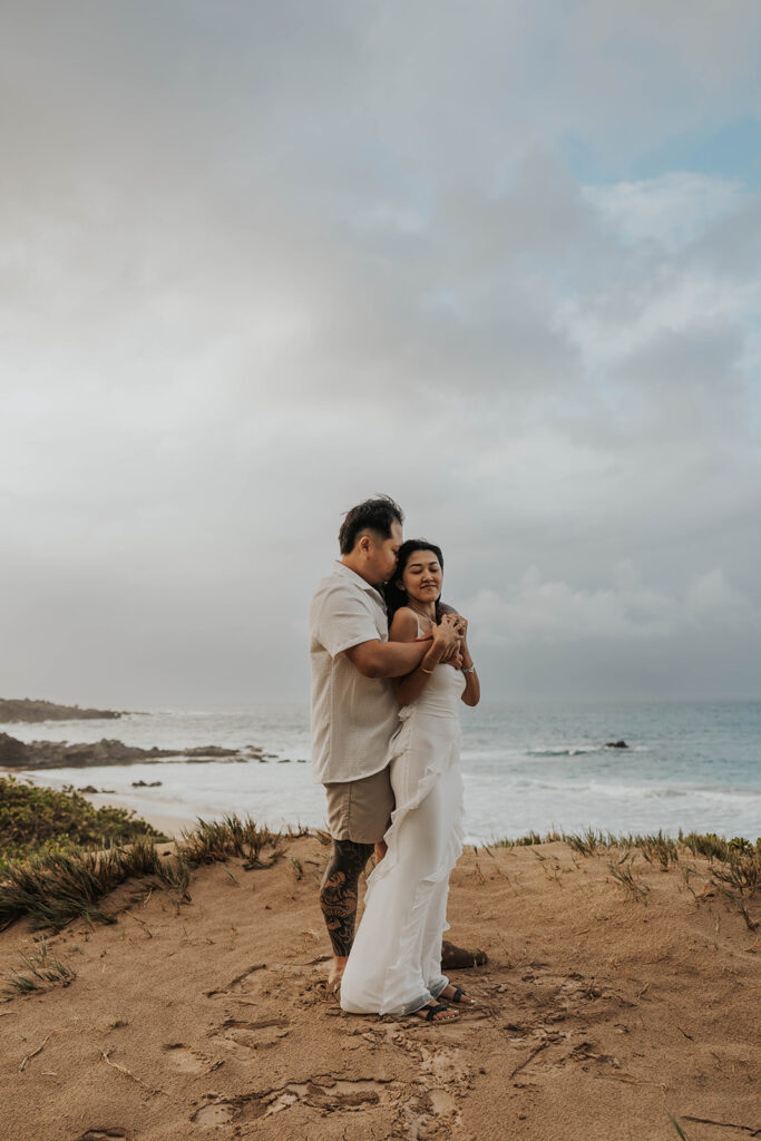 romantic beach couples photoshoot in maui