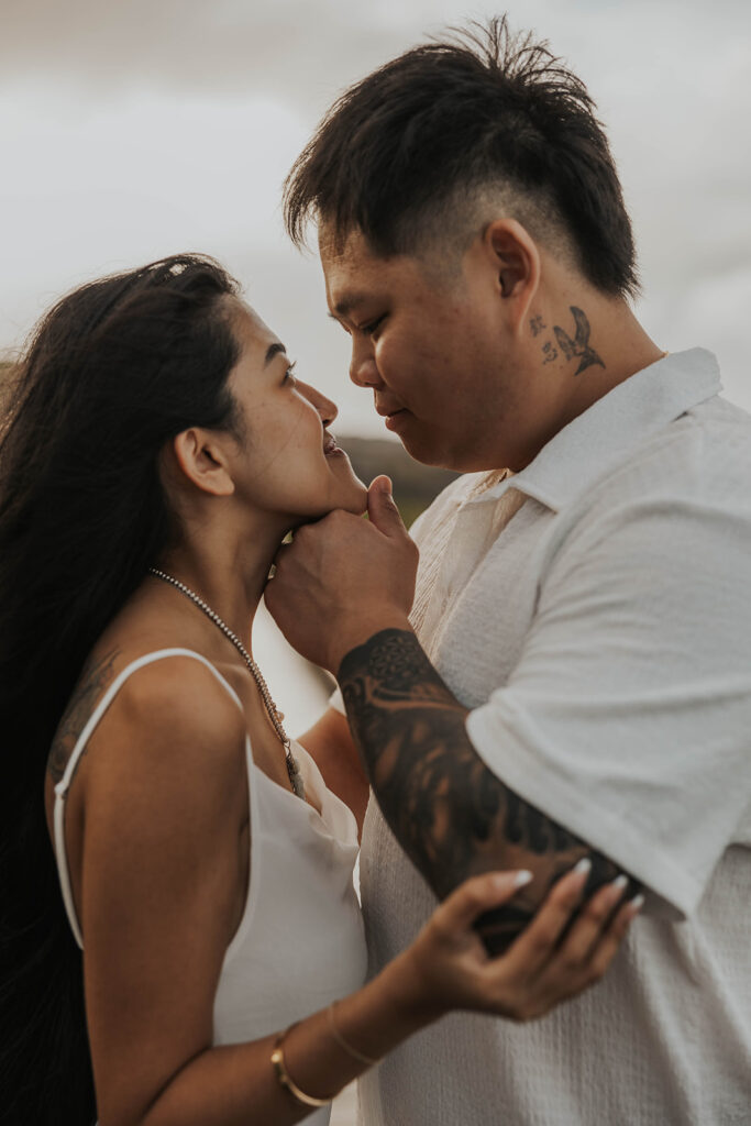 romantic beach couples photoshoot in maui