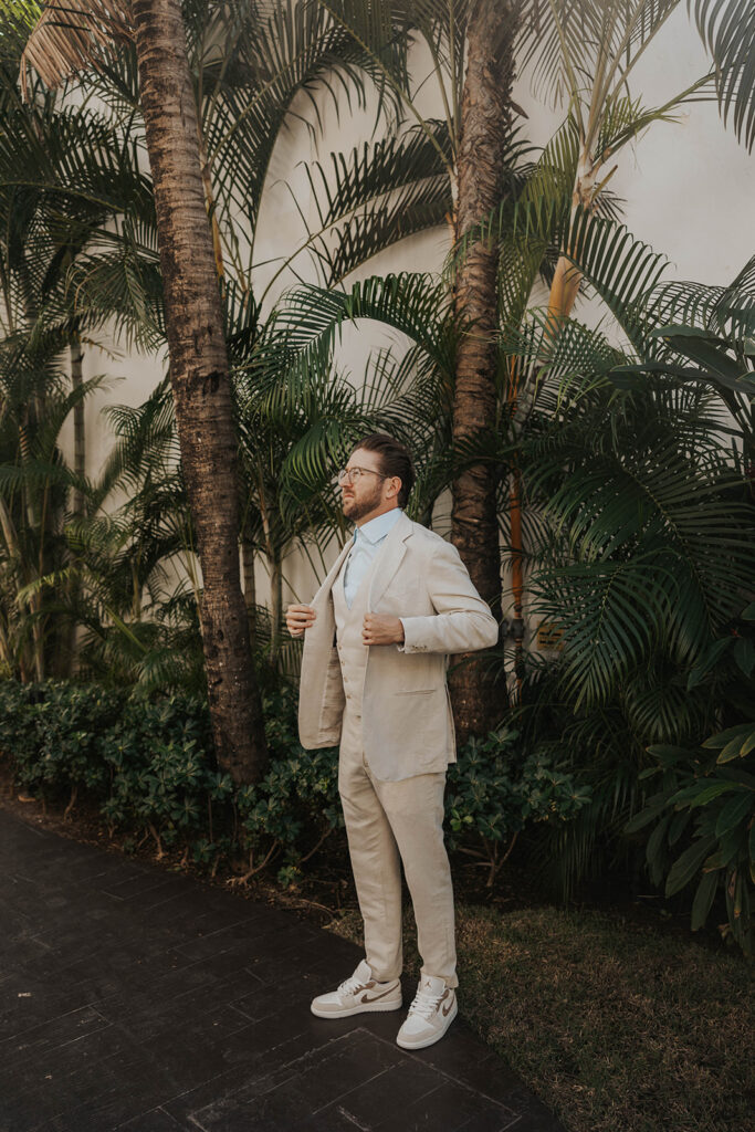 beach wedding getting ready photos