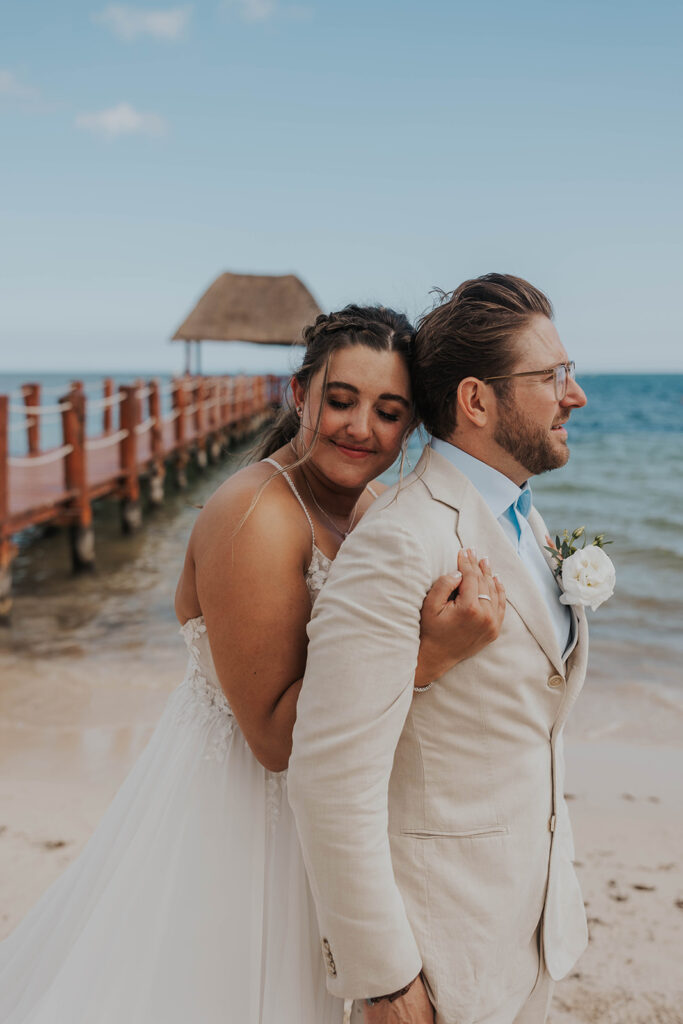 tropical bride and groom photos in mexico