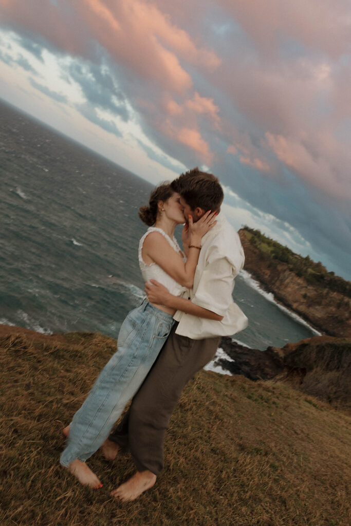 documentary style couples photoshoot blurry and candid couple photos