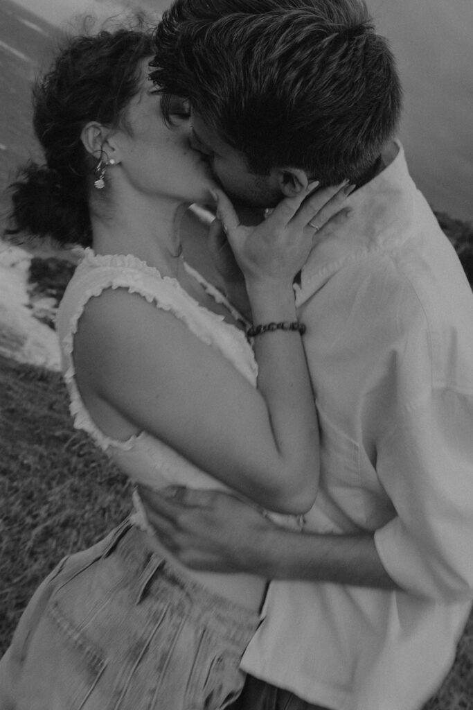 documentary style couples photoshoot blurry and candid couple photos
