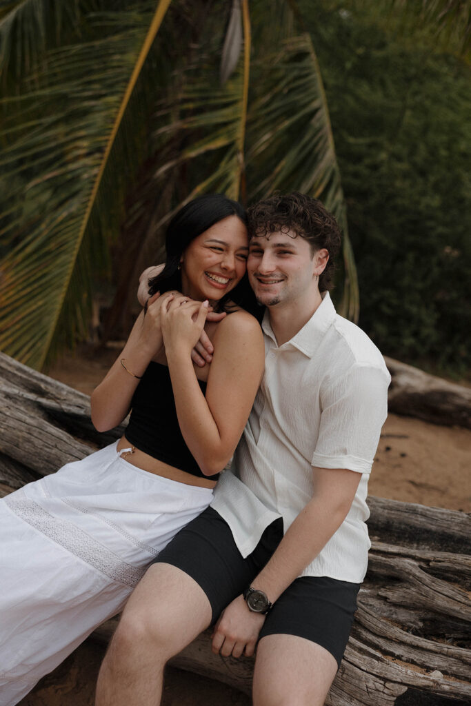 Po‘olenalena Beach Couples Session with a Dreamy Maui Backdrop
