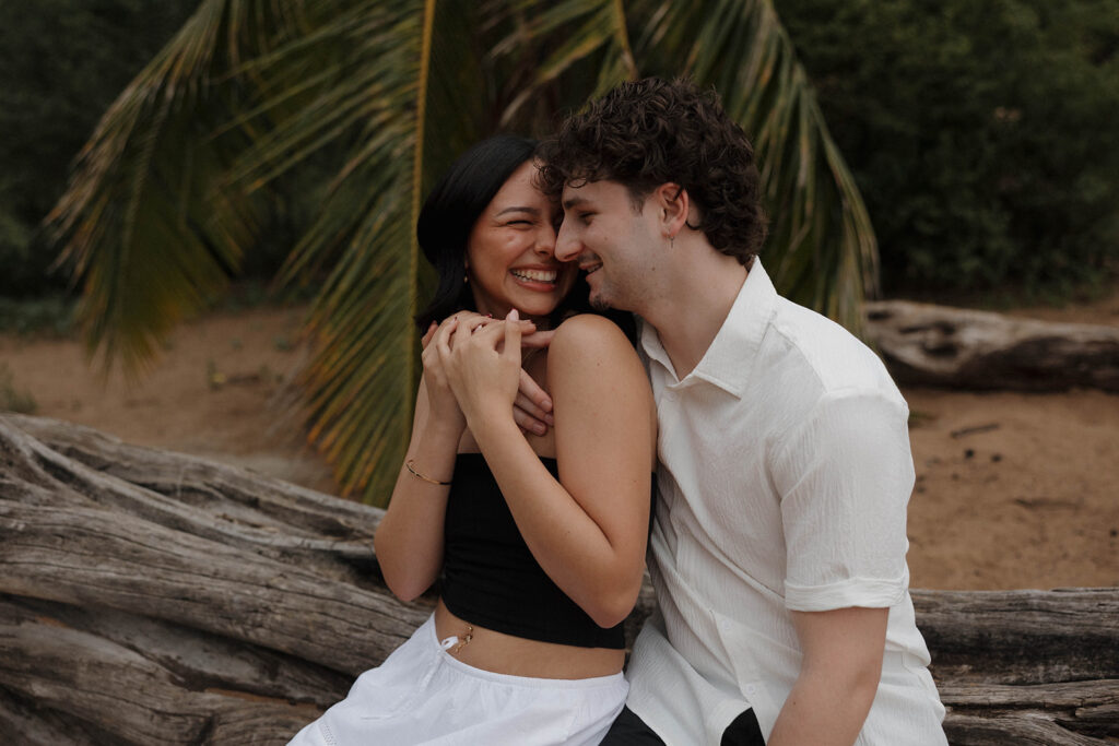 Po‘olenalena Beach Couples Session with a Dreamy Maui Backdrop