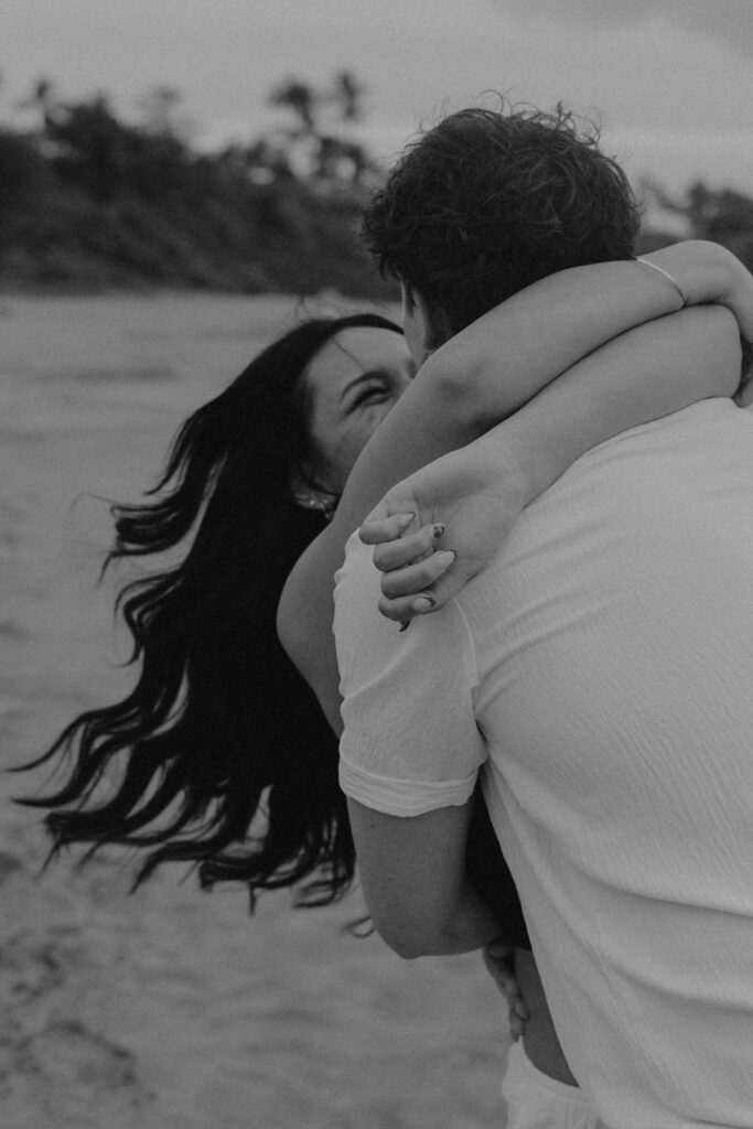Po‘olenalena Beach Couples Session with a Dreamy Maui Backdrop