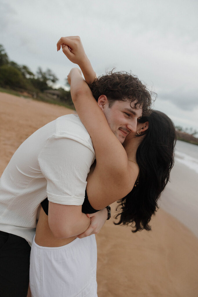 candid maui engagement photos