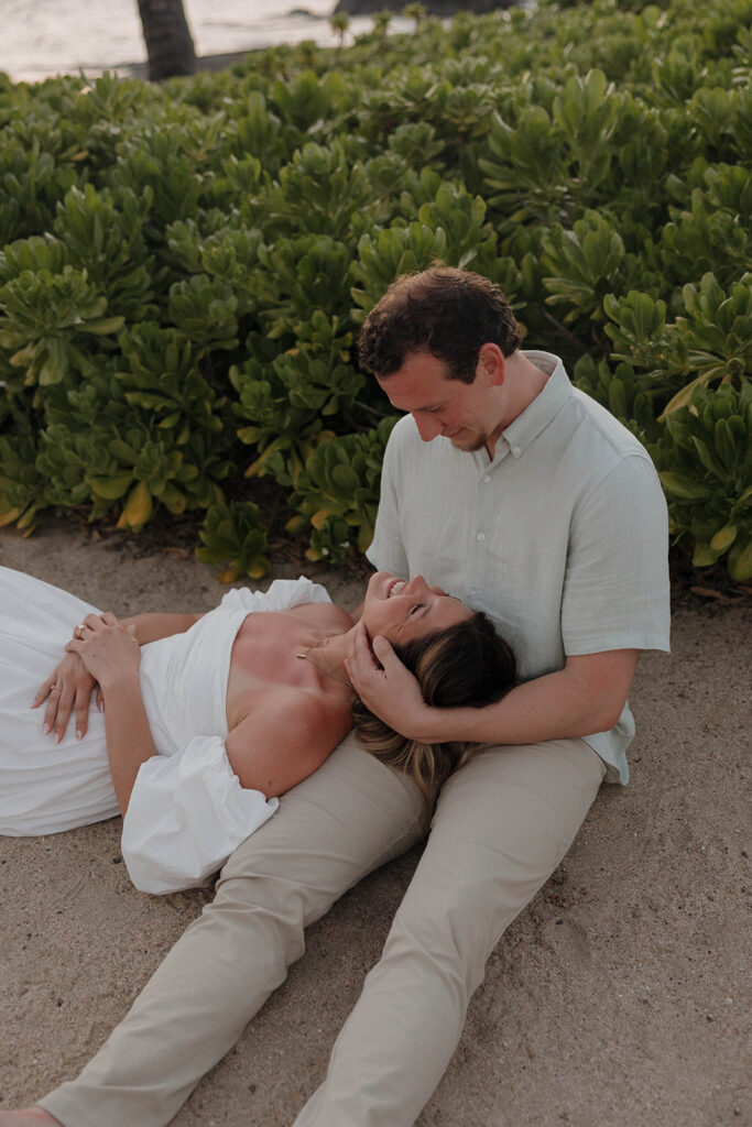 romantic golden hour beach photos couple