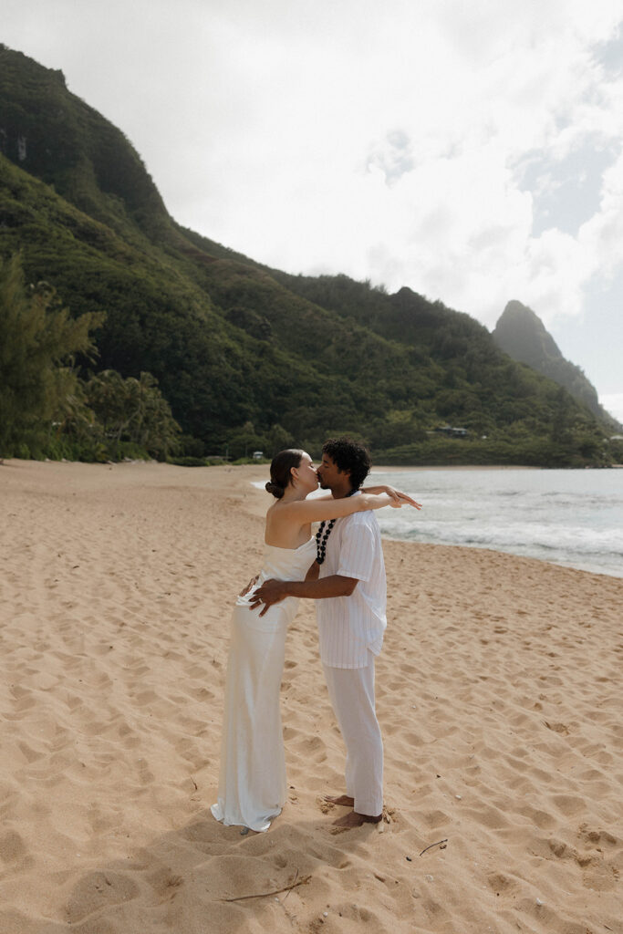 beach wedding photos tropical elopement in maui