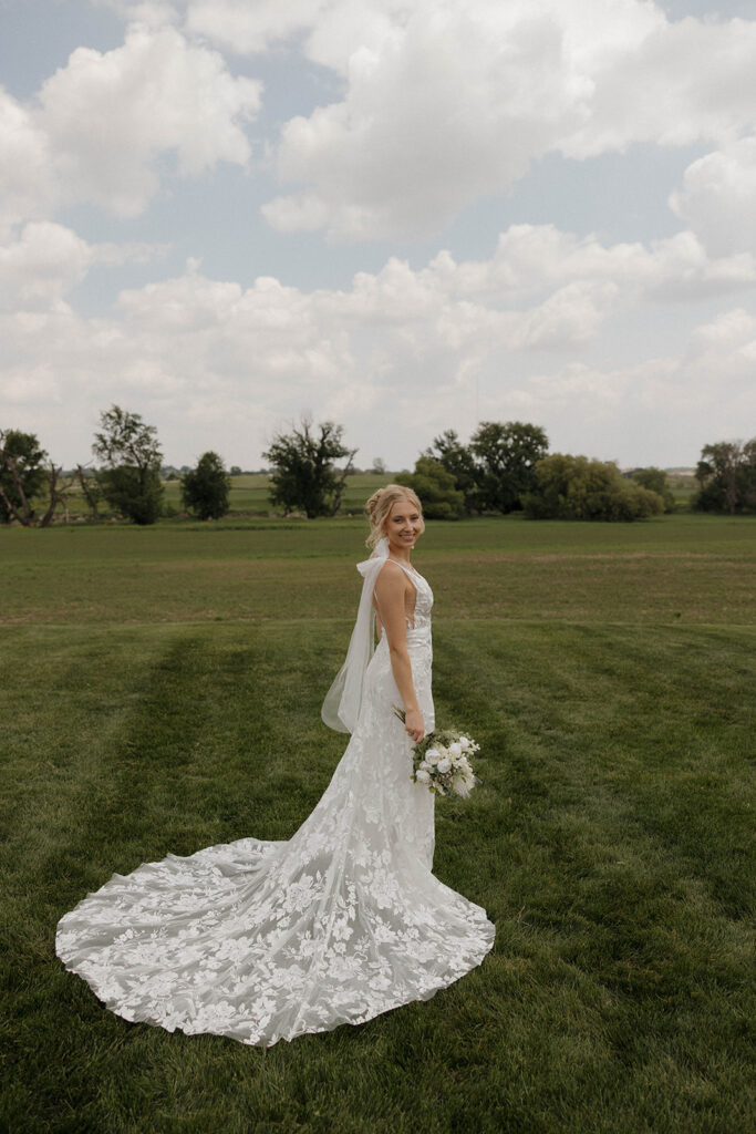 documentary style wedding photos in sioux falls