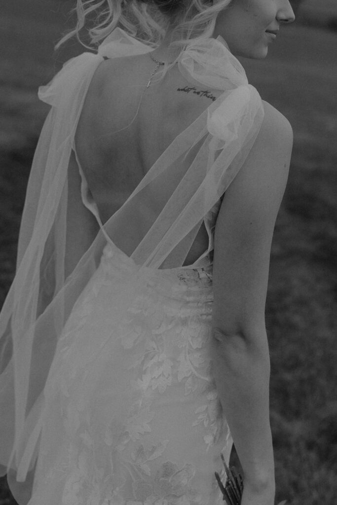documentary style wedding photos in sioux falls