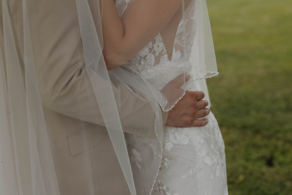 Heartfelt June Wedding at Riverview Barn in Sioux Falls