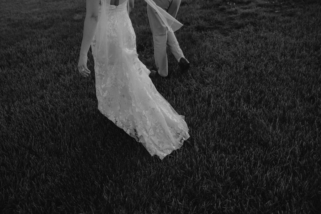 romantic couple photos at south dakota wedding at riverview barn