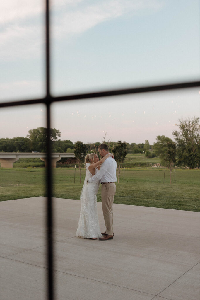 romantic couple photos at south dakota wedding at riverview barn