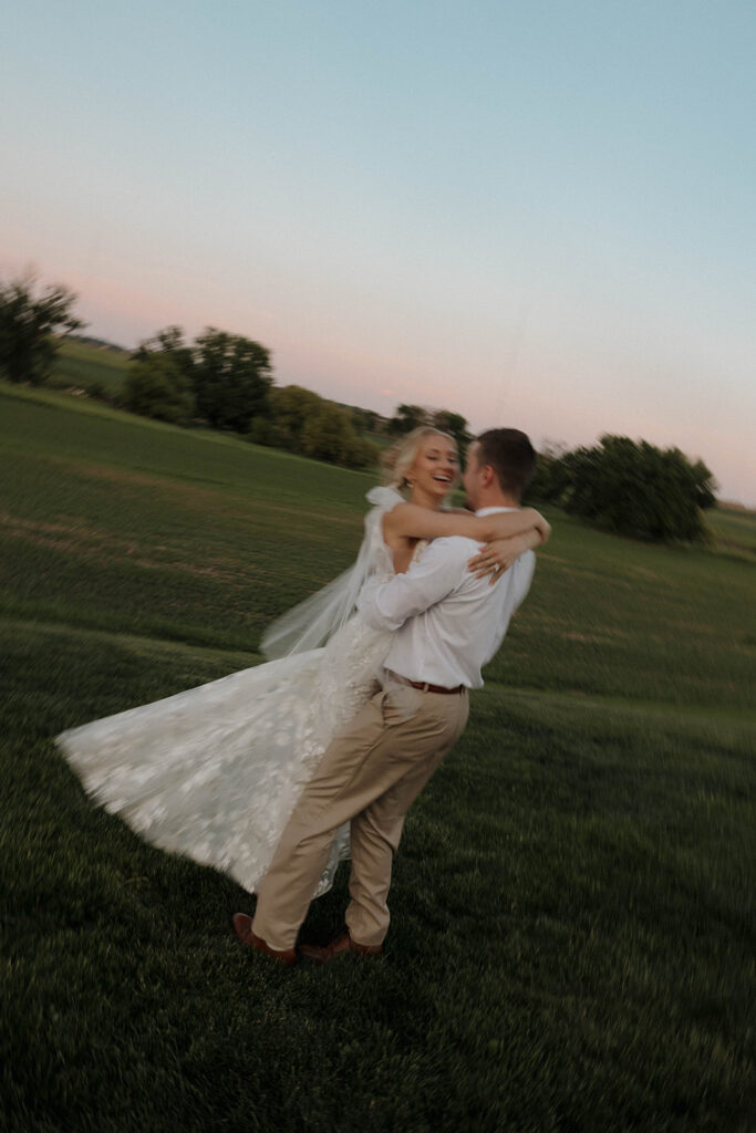 romantic couple photos at south dakota wedding at riverview barn