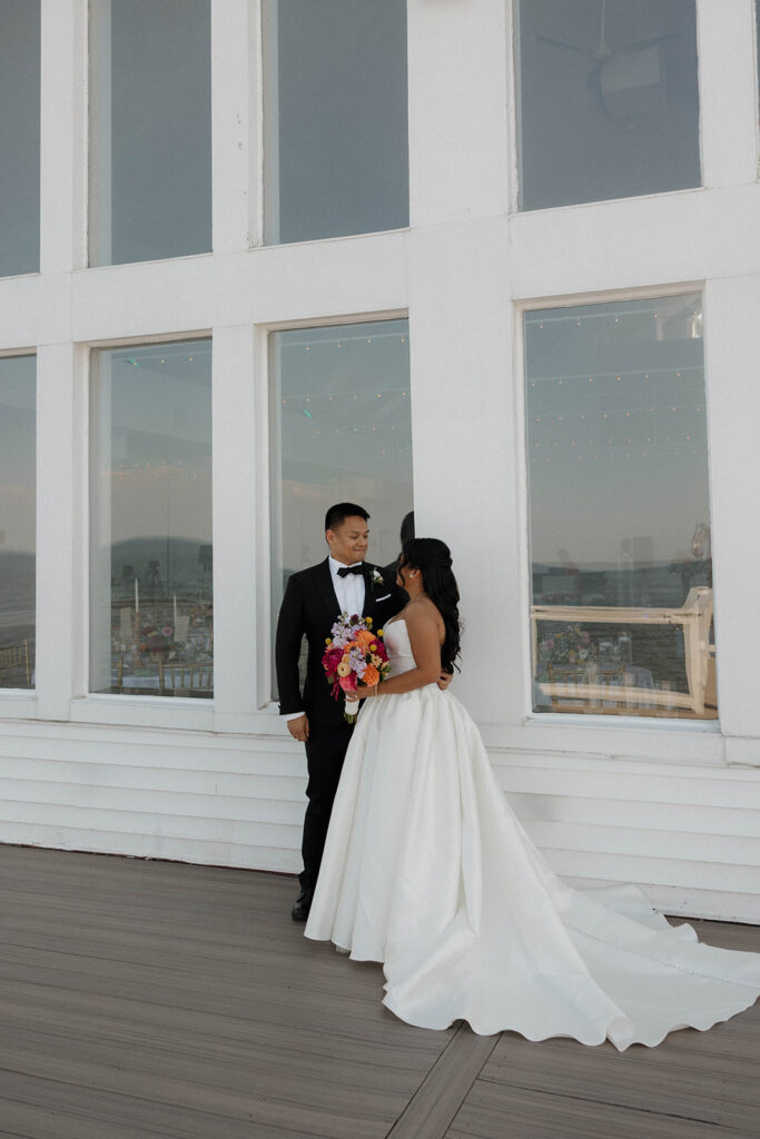 vibrant summer wedding photos with bride and groom