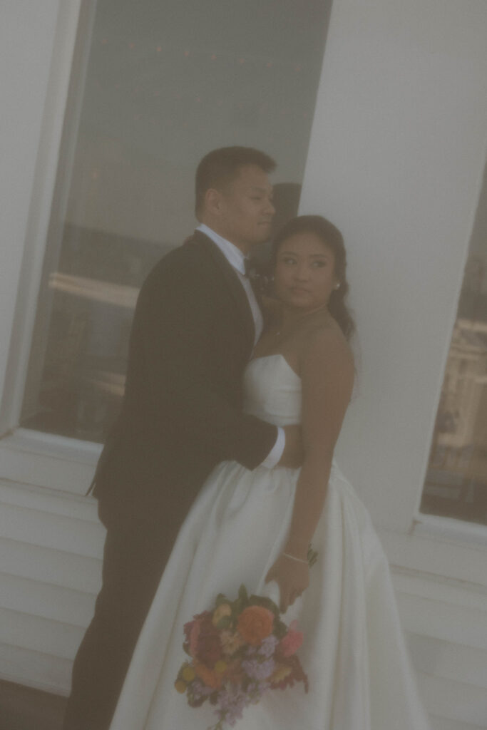 vibrant summer wedding photos with bride and groom