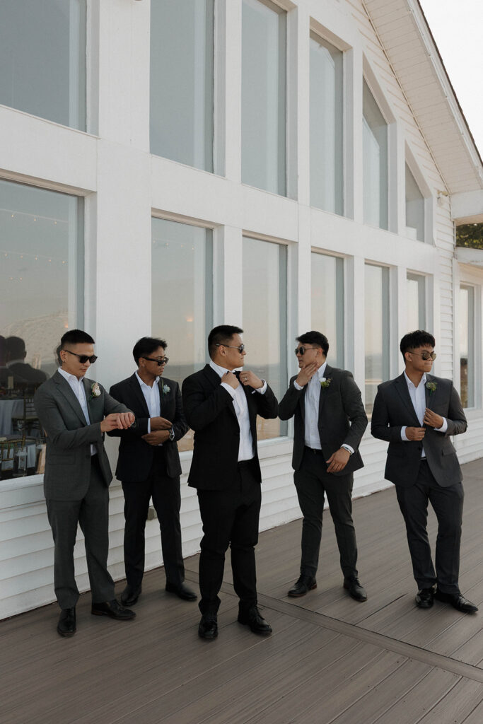 bridal party photos in the summertime