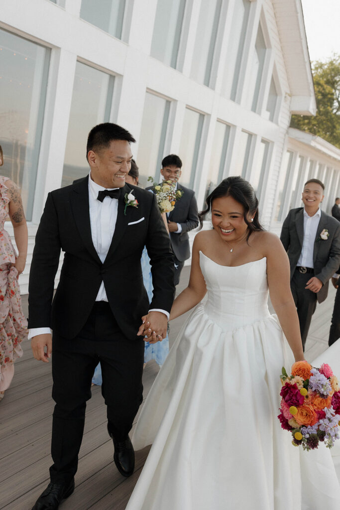bridal party photos in the summertime