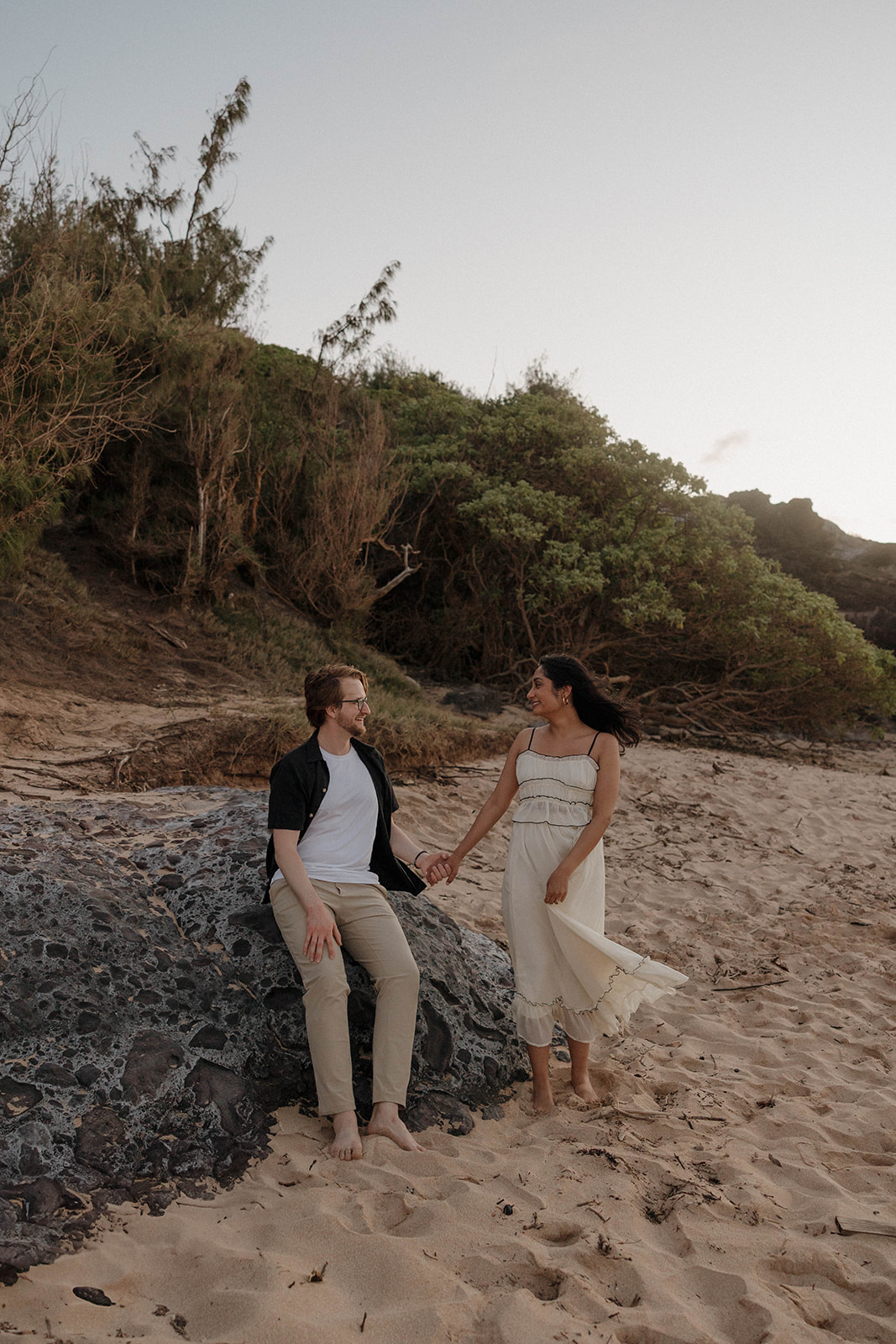 couples portraits on the beach after their Maui engagement