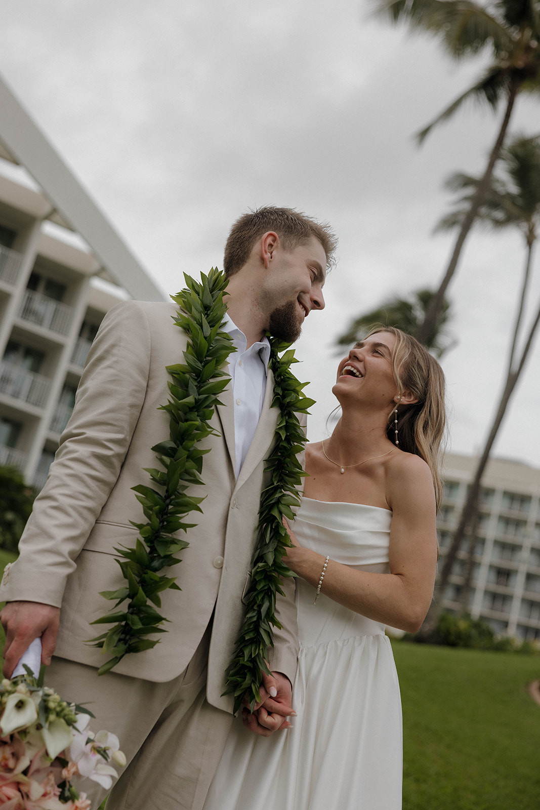 Kauai Micro Wedding Inspiration for Couples Planning a Destination Wedding in Hawaii