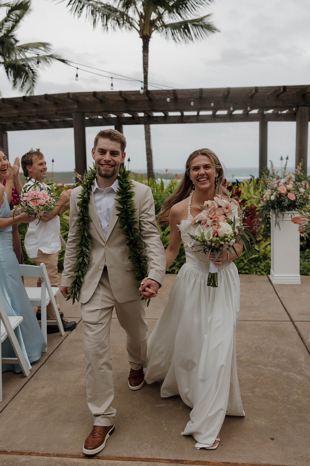 Kauai Micro Wedding Inspiration for Couples Planning a Destination Wedding in Hawaii