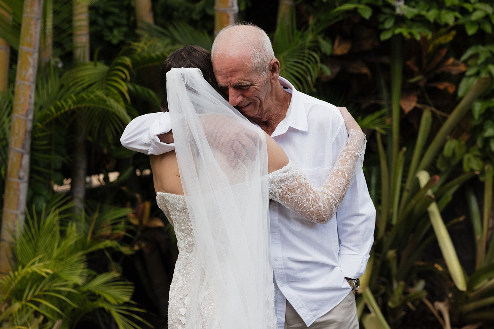 Why a Maui Elopement Might Be the Most Romantic Thing You'll Ever Do